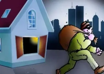 हापुड़ में मीडियाकर्मी के घर चोरी:शादी में गया था परिवार, ताला तोड़कर 35 हजार नकद समेत सोने-चांदी के जेवर चोरी