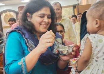 हापुड़ 19 सितम्बर, 2023 (सूचना विभाग)। मा0 मुख्यमंत्री जी उ0प्र0 की अध्यक्षता में प्रदेश स्तर पर लोकभवन ऑडिटोरिएम में ’’राष्ट्रीय पोषण माह’’ से सम्बन्धित कार्यक्रम का सजीव प्रसारण कलेक्ट्रेट सभागार में जिलाधिकारी प्रेरणा शर्मा व जिला अध्यक्ष नरेश तोमर की अध्यक्षता में आयोजित किया गया।