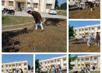 आज दिनांक 1/10/2023 को स्वच्छ शहर स्वच्छ गांव बनाने हेतु माननीय प्रधानमंत्री के सामूहिक रूप से स्वच्छ्ता कार्यक्रम