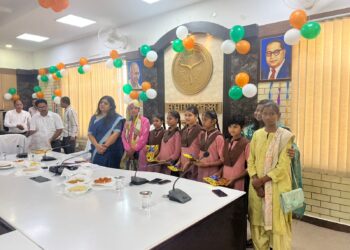 राष्ट्रपिता महात्मा गांधी व पूर्व प्रधानमंत्री लाल बहादुर शास्त्री की जयंती धूमधाम से मनाई गई।