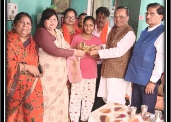 भाजपा व्यापार प्रकोष्ठ के प्रदेश अध्यक्ष दीक्षा जिंदल के निवास पहुंचे!